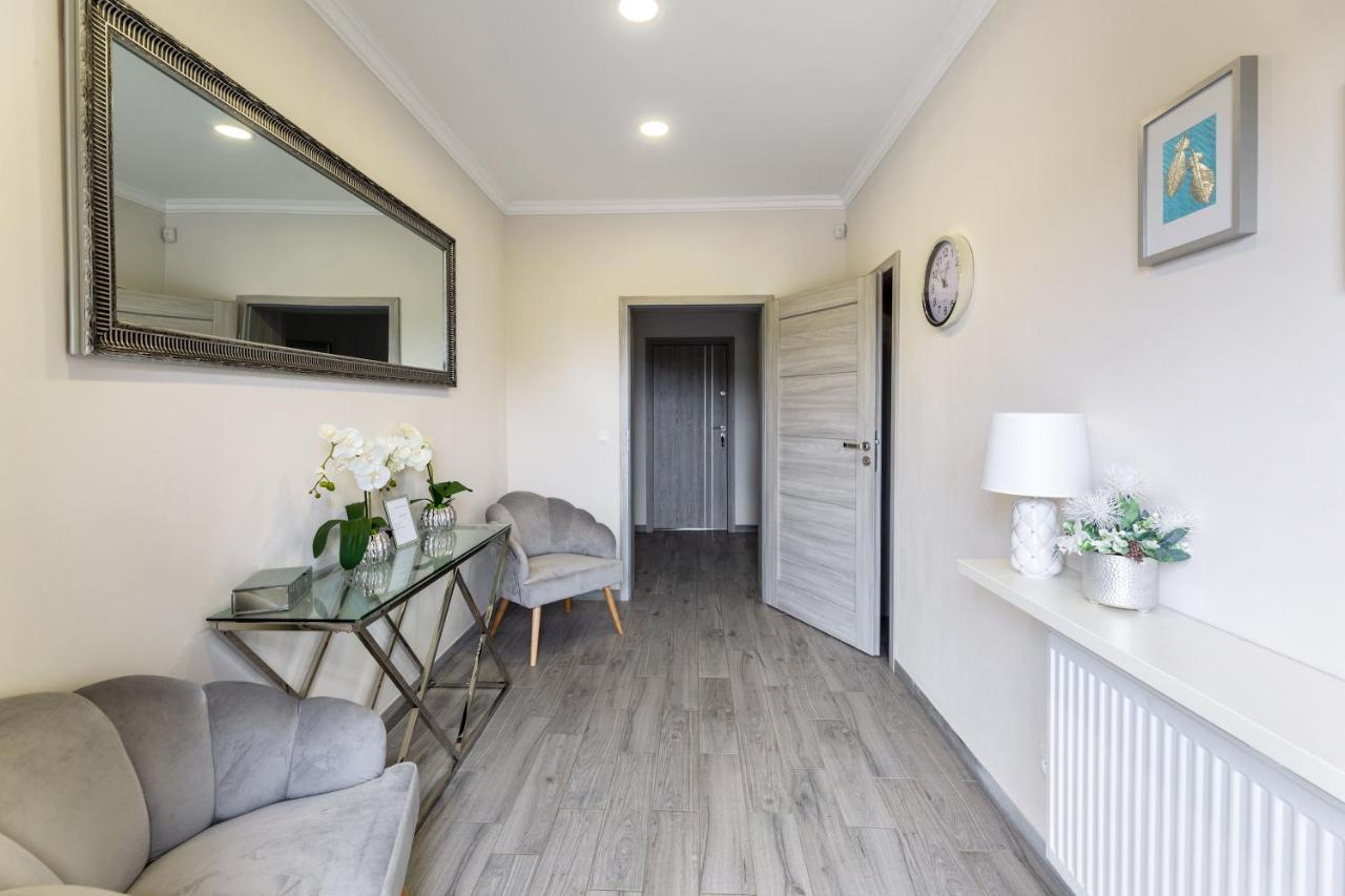 Pokoje Goscinne I Apartamenty Margaret Kudowa-Zdroj Bagian luar foto