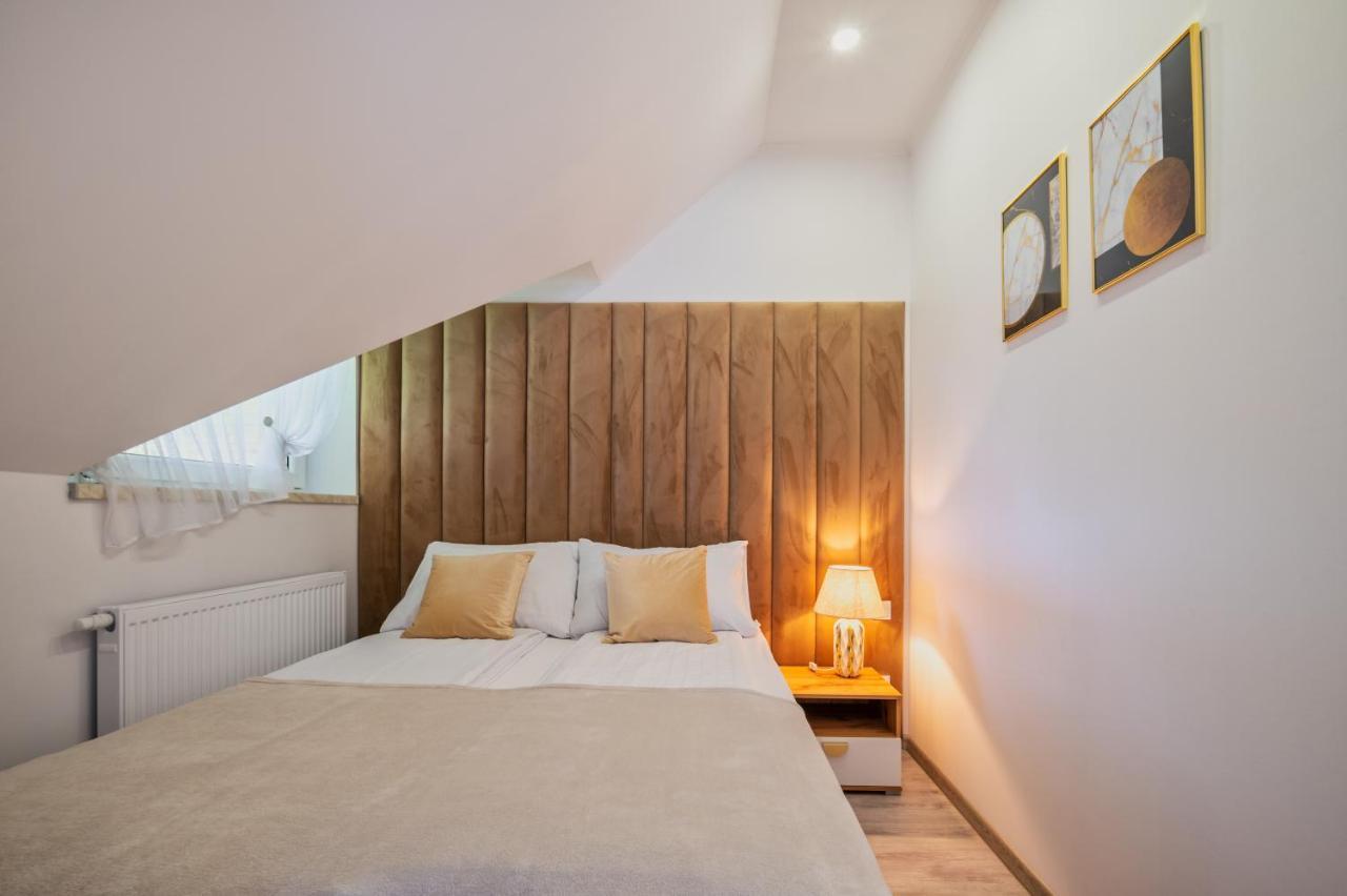 Pokoje Goscinne I Apartamenty Margaret Kudowa-Zdroj Bagian luar foto
