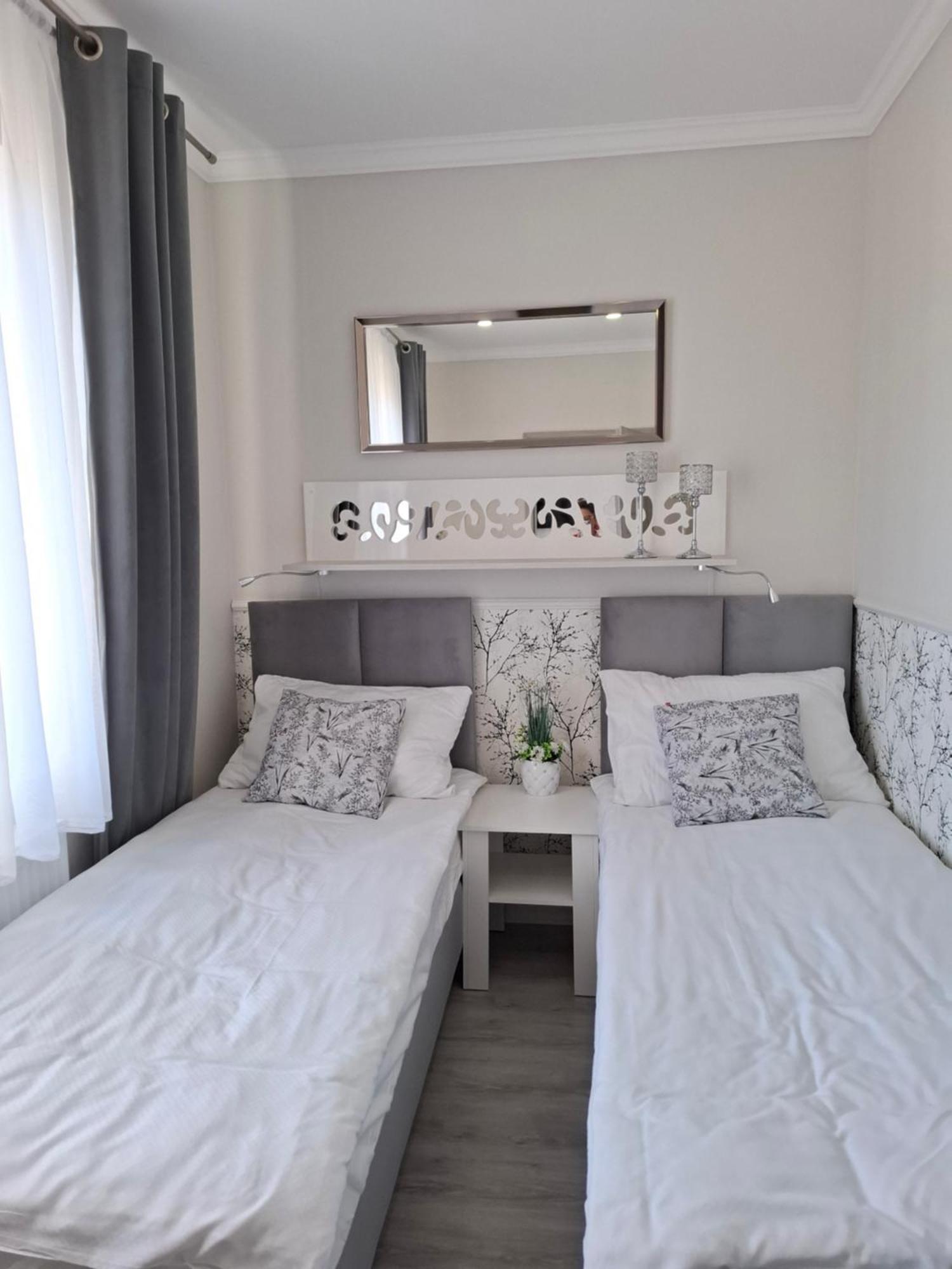 Pokoje Goscinne I Apartamenty Margaret Kudowa-Zdroj Bagian luar foto